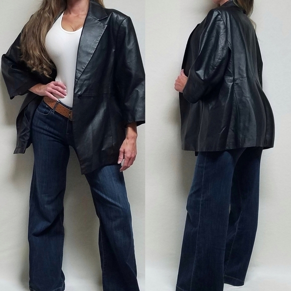 VINTAGE 90s Newport News Black Pebbled Leather Oversized Cropped Sleeve Jacket - Picture 1 of 14